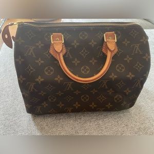 ❌ SOLD ❌Authentic LV Speedy 30 Monogram